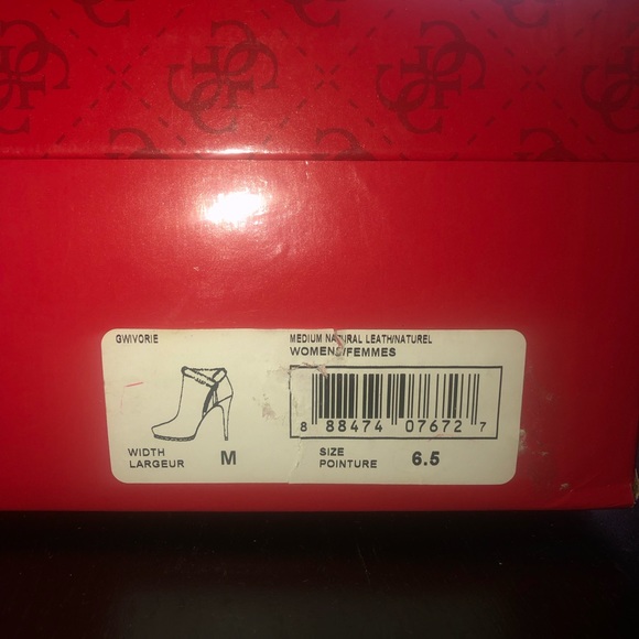 Guess booties with lookalike fur - Picture 8 of 8